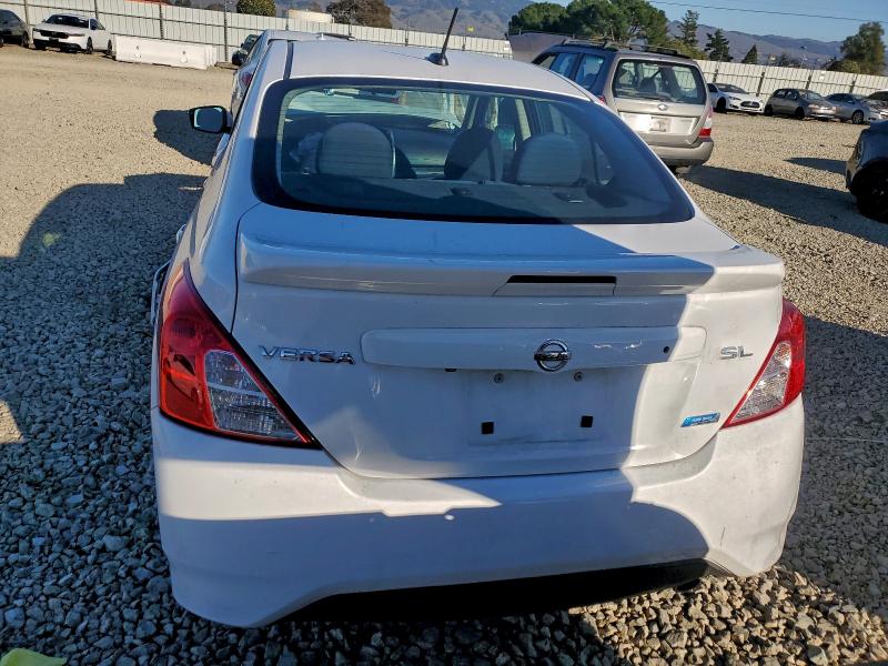 Photo 6 from auction – 2015 NISSAN VERSA S with VIN 3N1CN7AP1FL821884