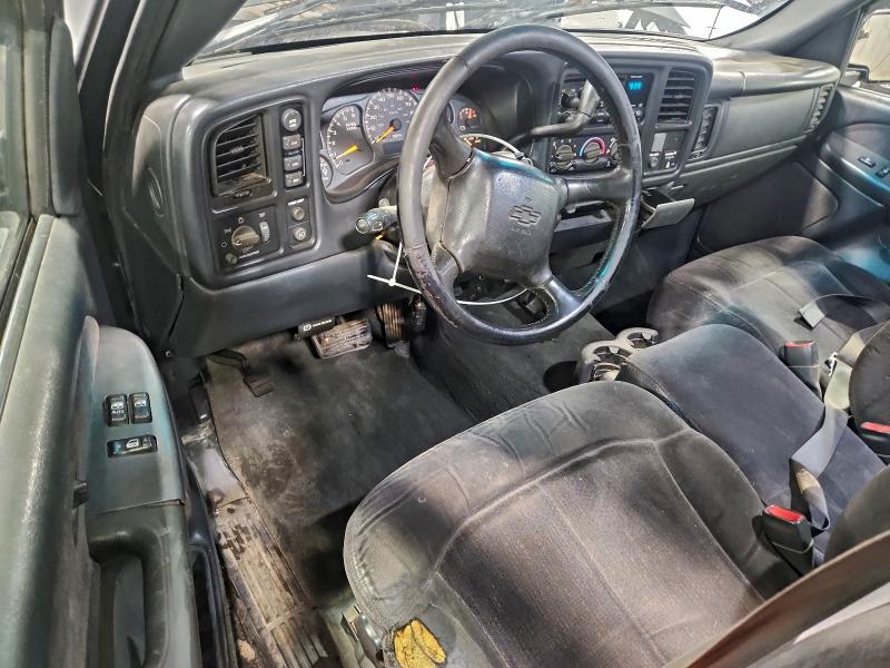 Photo 8 from auction – 2000 CHEVROLET SILVERADO with VIN 1GCGK24U1YE257412