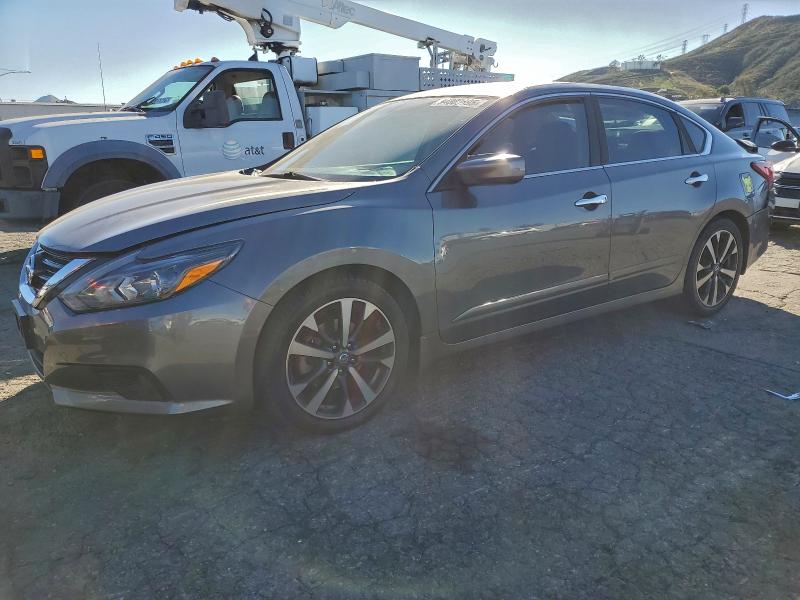 NISSAN ALTIMA 2.5 2017 with VIN 1N4AL3AP2HN323768 - Photo from auction