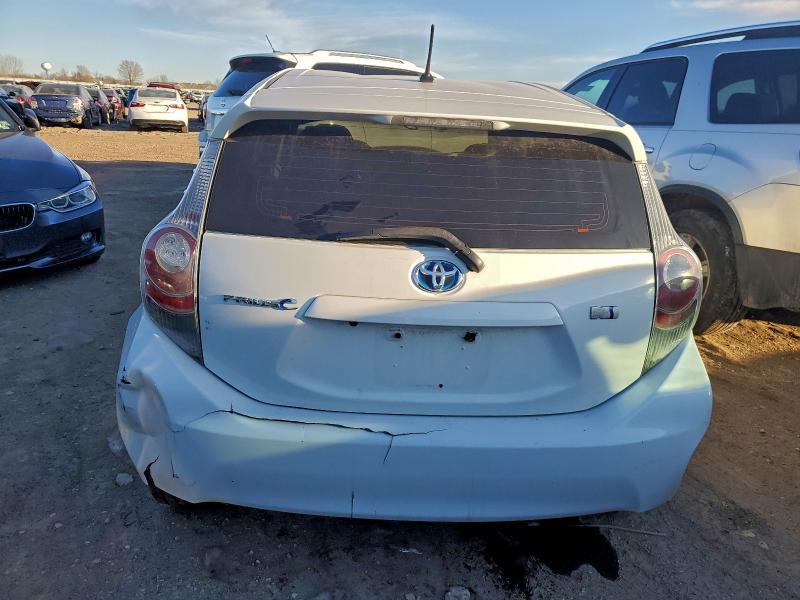 Photo 6 from auction – 2013 TOYOTA PRIUS C with VIN JTDKDTB35D1546542
