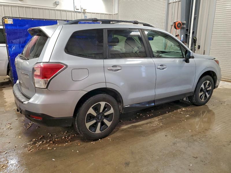 Photo 3 from auction – 2017 SUBARU FORESTER 2 with VIN JF2SJAEC4HG460605