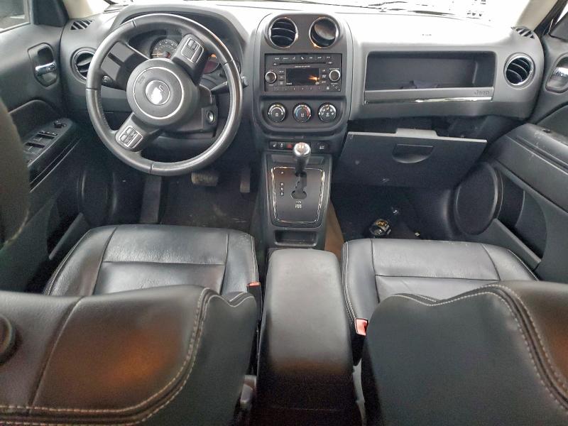 Photo 8 from auction – 2017 JEEP PATRIOT with VIN 1C4NJRFB0HD188703