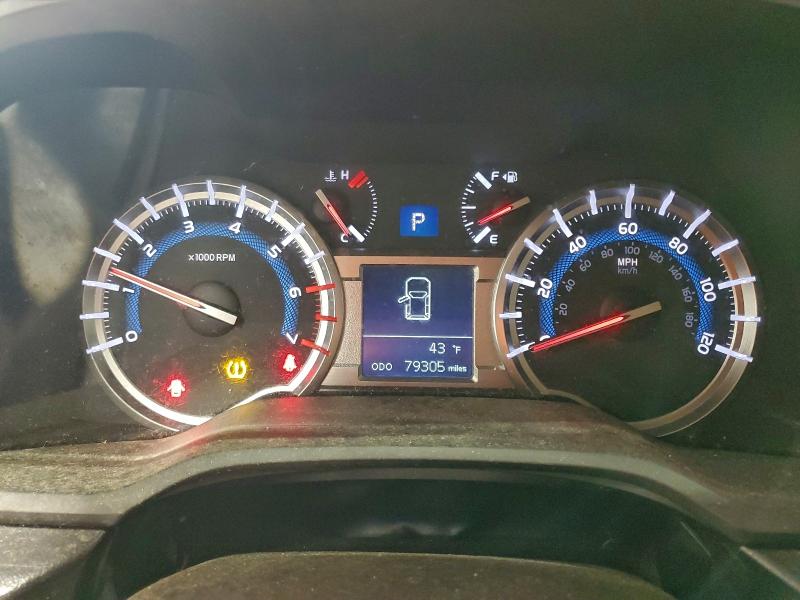 Photo 9 from auction – 2018 TOYOTA 4RUNNER SR with VIN JTEBU5JR4J5505658