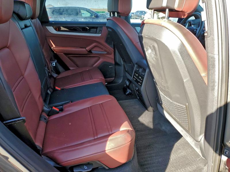 Photo 10 from auction – 2024 PORSCHE CAYENNE E- with VIN WP1AE2AY9RDA29457