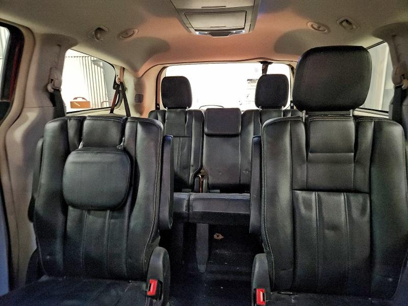 Photo 10 from auction – 2014 CHRYSLER TOWN & COU with VIN 2C4RC1BG7ER156709