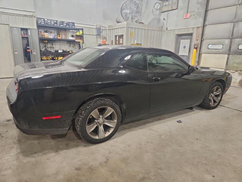 Photo 3 from auction – 2016 DODGE CHALLENGER with VIN 2C3CDZAG2GH352945