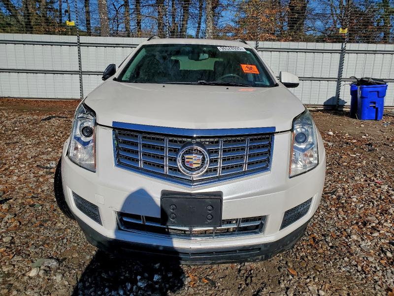 Photo 5 from auction – 2015 CADILLAC SRX with VIN 3GYFNAE39FS610186