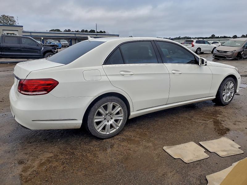 Photo 3 from auction – 2014 MERCEDES-BENZ E 350 with VIN WDDHF5KB5EA911669