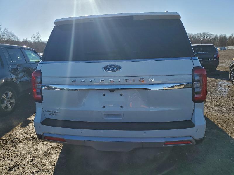 Photo 6 from auction – 2024 FORD EXPEDITION with VIN 1FMJU2A82REB10827