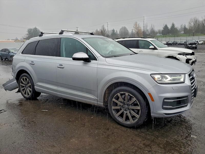 Photo 4 from auction – 2018 AUDI Q7 PREMIUM with VIN WA1LAAF72JD010165