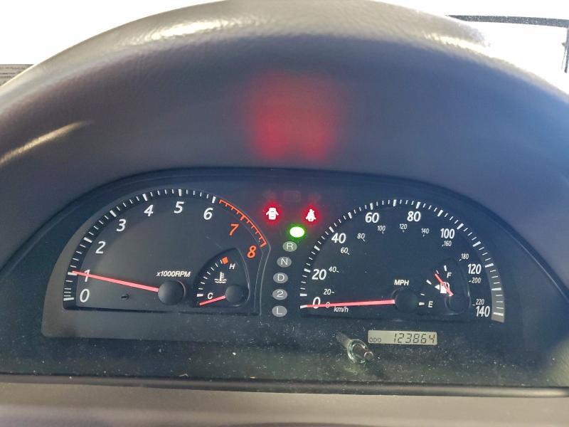 Photo 9 from auction – 2002 TOYOTA CAMRY LE with VIN 4T1BE32K22U104006