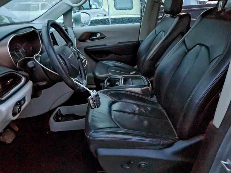 Photo 7 from auction – 2018 CHRYSLER PACIFICA with VIN 2C4RC1BG2JR192835