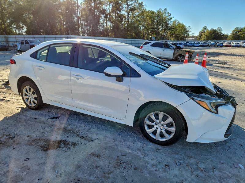 Photo 4 from auction – 2025 TOYOTA COROLLA LE with VIN JTDBCMFE6SJ039540