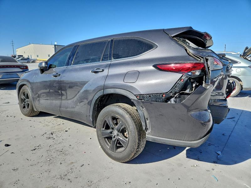 Photo 2 from auction – 2022 TOYOTA HIGHLANDER with VIN 5TDZZRAH9NS541641
