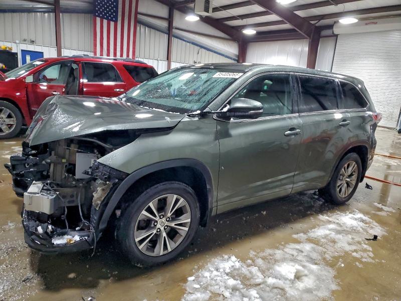 TOYOTA HIGHLANDER 2015 с VIN 5TDBKRFH0FS172460 - Фото с аукциона