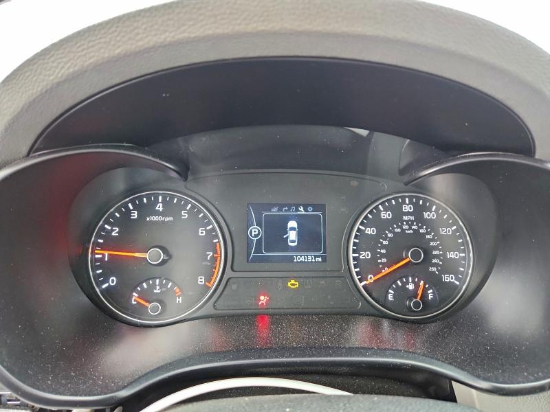 Photo 9 from auction – 2016 KIA OPTIMA EX with VIN 5XXGU4L31GG034845