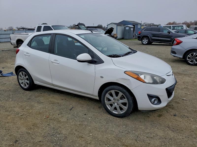 Photo 4 from auction – 2012 MAZDA MAZDA2 with VIN JM1DE1LZ9C0132441