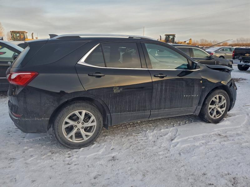 Photo 3 from auction – 2020 CHEVROLET EQUINOX LT with VIN 3GNAXLEX1LL146008