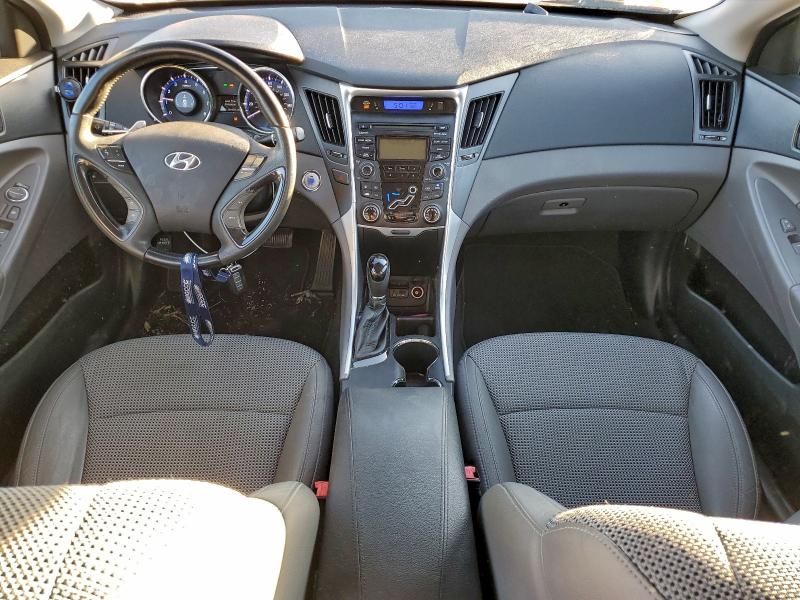 Photo 8 from auction – 2012 HYUNDAI SONATA with VIN 5NPEC4AB4CH416452