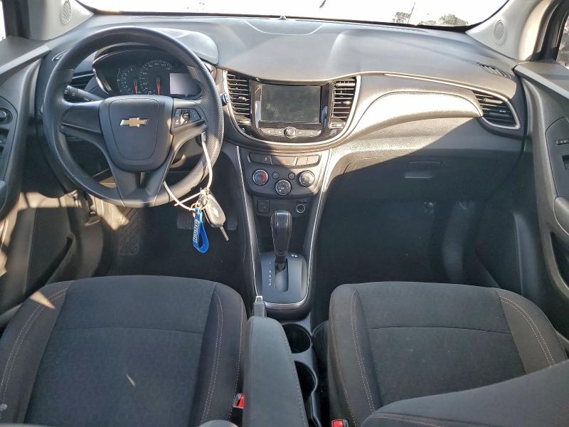 Photo 8 from auction – 2020 CHEVROLET TRAX LS with VIN 3GNCJKSB4LL307478