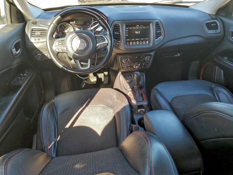 Photo 8 from auction – 2020 JEEP COMPASS TR with VIN 3C4NJDDB3LT171628