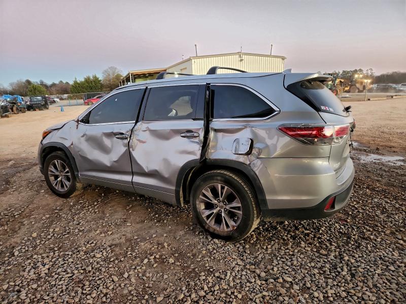 Photo 2 from auction – 2015 TOYOTA HIGHLANDER with VIN 5TDKKRFH8FS101426