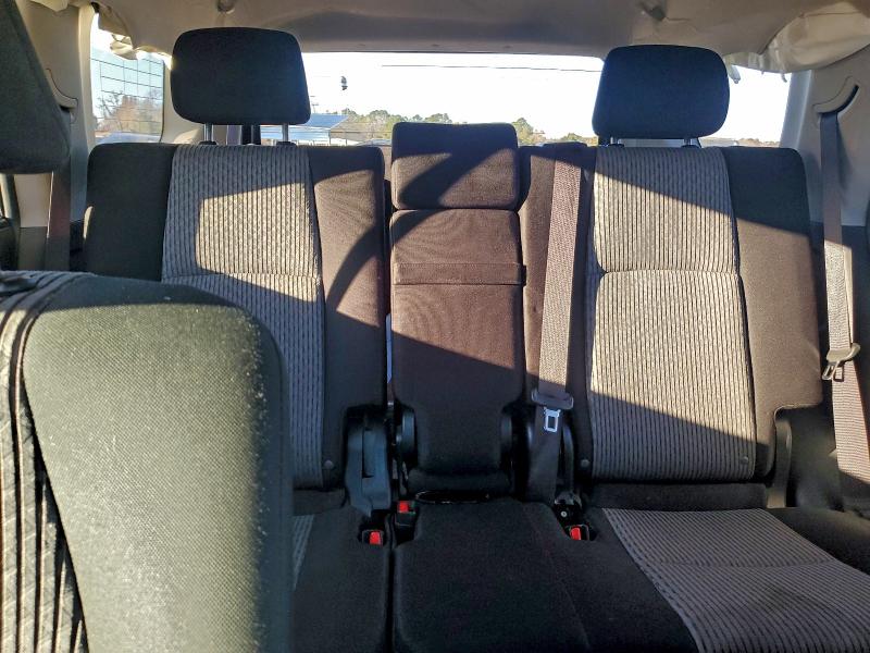 Photo 10 from auction – 2016 TOYOTA 4RUNNER SR with VIN JTEBU5JR5G5381991
