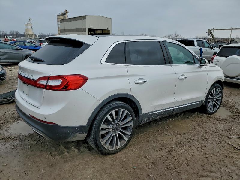 Photo 3 from auction – 2016 LINCOLN MKX RESERV with VIN 2LMTJ6LR1GBL37888