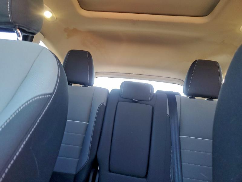 Photo 10 from auction – 2015 FORD ESCAPE SE with VIN 1FMCU9G99FUC21300