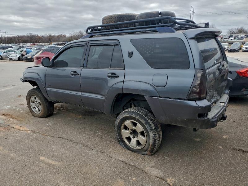 Photo 2 from auction – 2005 TOYOTA 4RUNNER SR with VIN JTEZU14R050052497