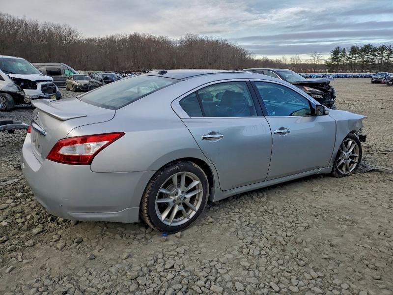 Photo 3 from auction – 2010 NISSAN MAXIMA S with VIN 1N4AA5AP2AC825358
