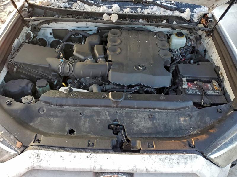 Photo 12 from auction – 2016 TOYOTA 4RUNNER SR with VIN JTEBU5JR6G5390098