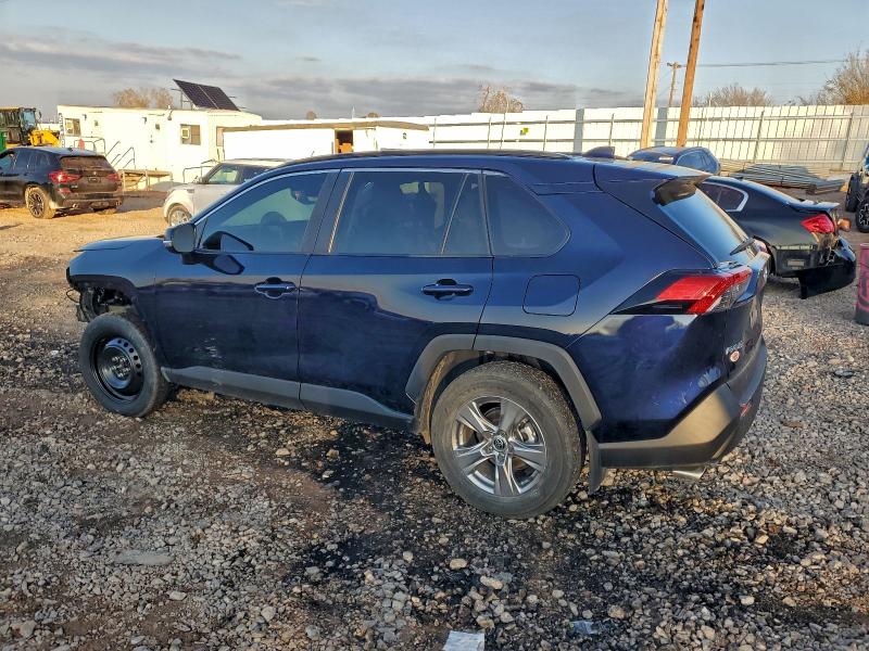 Photo 2 from auction – 2023 TOYOTA RAV4 XLE with VIN JTMRWRFVXPD173962