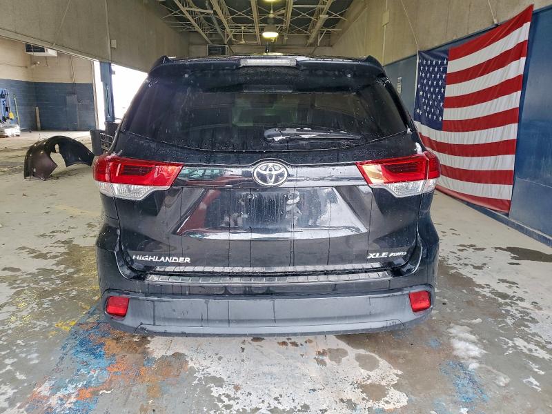 Photo 6 from auction – 2017 TOYOTA HIGHLANDER with VIN 5TDJZRFH3HS388328