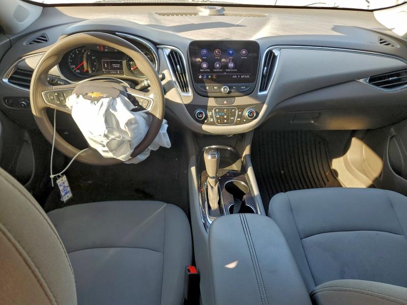 Photo 8 from auction – 2019 CHEVROLET MALIBU with VIN 1G1ZD5ST5KF127156
