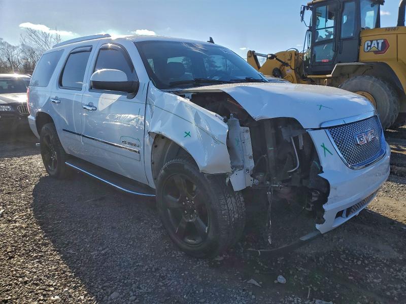 Photo 4 from auction – 2011 GMC YUKON DENA with VIN 1GKS2EEF1BR353945