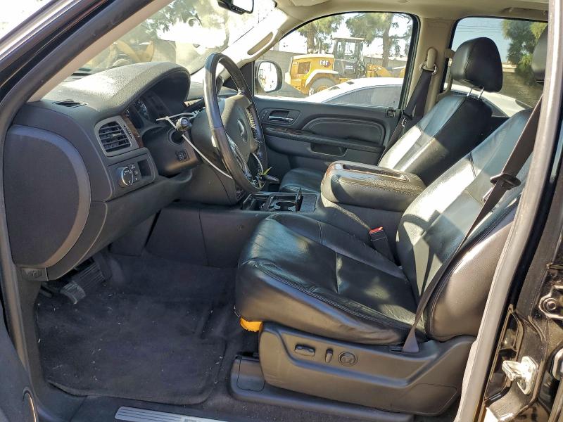 Photo 7 from auction – 2010 GMC YUKON DENA with VIN 1GKUKEEFXAR209883