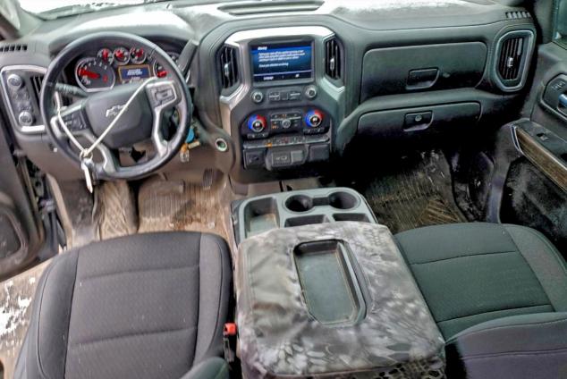 Photo 8 from auction – 2020 CHEVROLET SILVERADO with VIN 3GCPYFED0LG372105