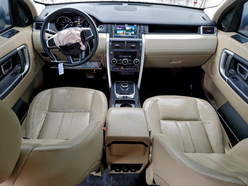 Photo 8 from auction – 2017 LAND ROVER DISCOVERY with VIN SALCR2BG6HH639949