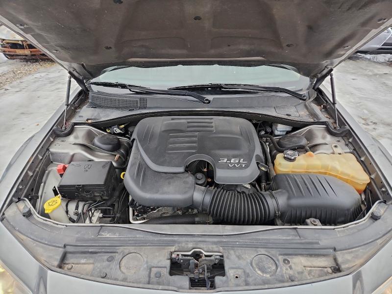 Photo 11 from auction – 2011 CHRYSLER 300 LIMITE with VIN 2C3CA5CG7BH564313