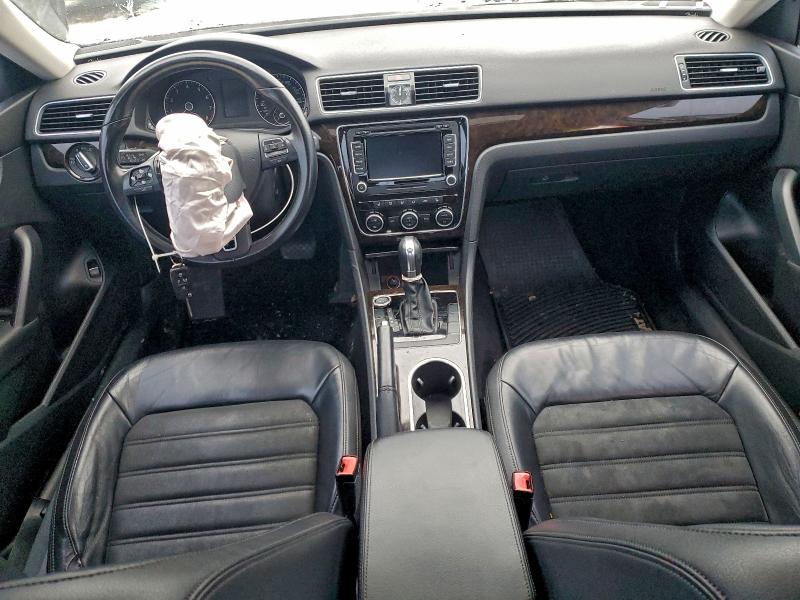 Photo 8 from auction – 2015 VOLKSWAGEN PASSAT SEL with VIN 1VWCT7A35FC007245