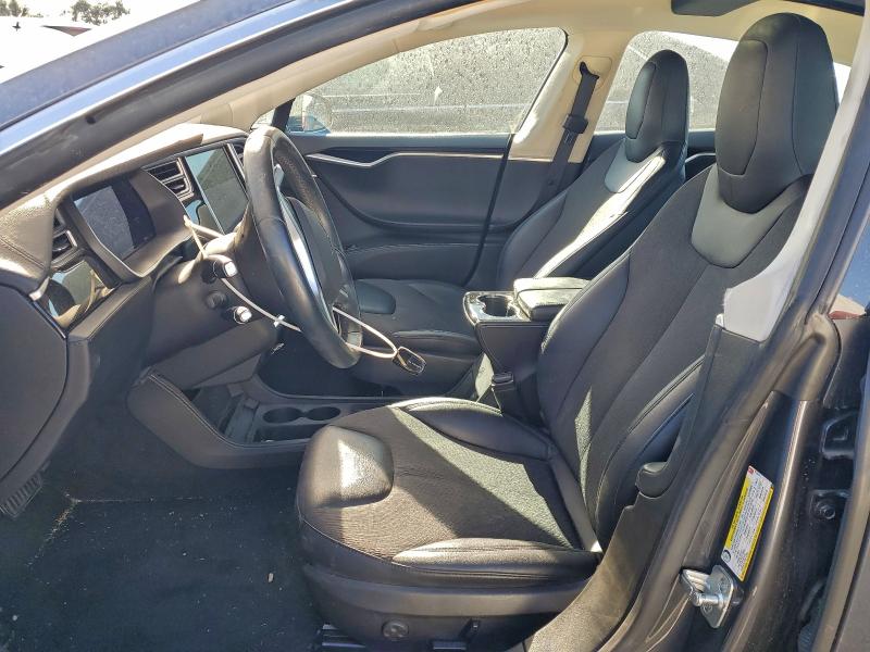 Photo 7 from auction – 2015 TESLA MODEL S 60 with VIN 5YJSA1S19FFP78339