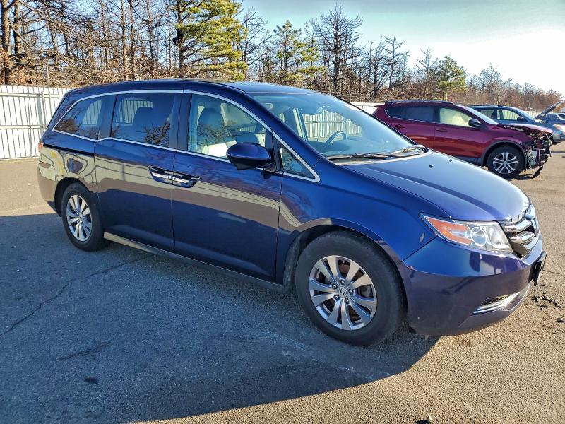 Photo 4 from auction – 2017 HONDA ODYSSEY with VIN 5FNRL5H6XHB001092