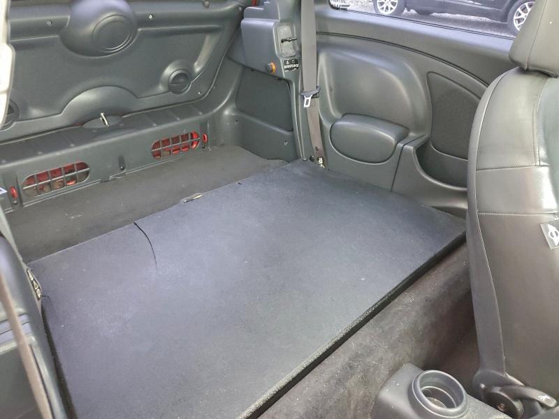 Photo 10 from auction – 2002 MINI COOPER S with VIN WMWRE33472TD52437