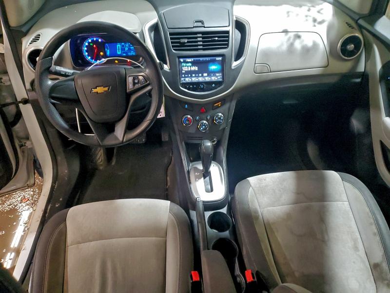 Photo 8 from auction – 2016 CHEVROLET TRAX LS with VIN KL7CJNSBXGB659835