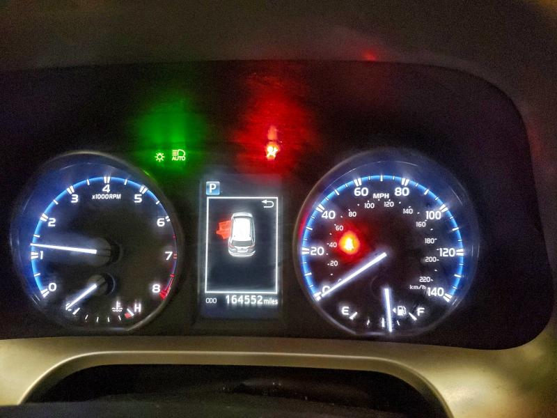 Photo 9 from auction – 2017 TOYOTA RAV4 LE with VIN JTMBFREV3HJ122292