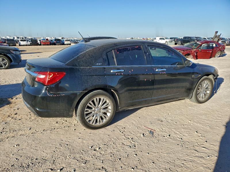 Photo 3 from auction – 2012 CHRYSLER 200 LIMITE with VIN 1C3CCBCB2CN261686