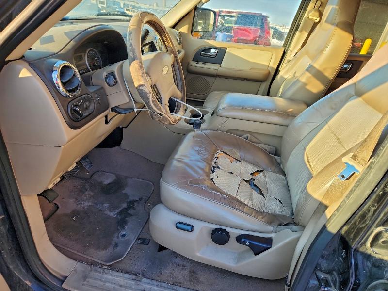 Photo 7 from auction – 2005 FORD EXPEDITION with VIN 1FMFU18565LB03140