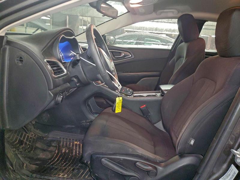 Photo 7 from auction – 2015 CHRYSLER 200 LIMITE with VIN 1C3CCCAB2FN686418