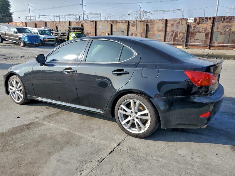 Photo 2 from auction – 2006 LEXUS IS 350 with VIN JTHBE262565008619